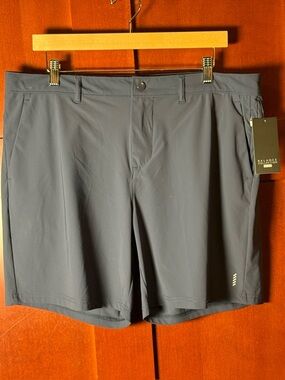 Balance Collection Men's Navy Blue Athletic Shorts With Zip Pockets NWT Size XL